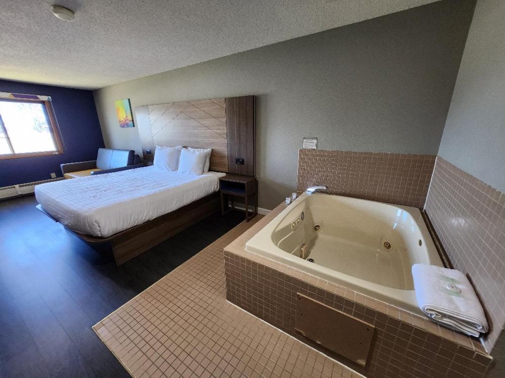 Motel Super 8 By Wyndham Hayward Wi Exterior foto